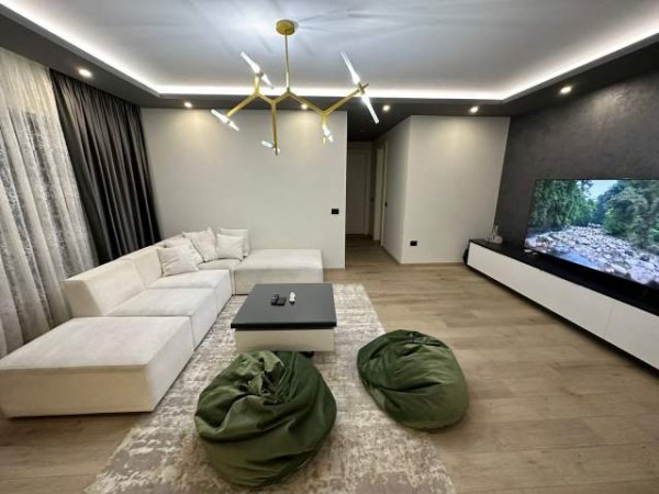 Tirane, jepet me qera apartament 2+1+BLK Kati 4, 111 m² 1.200 Euro (Rruga e Kavajes)