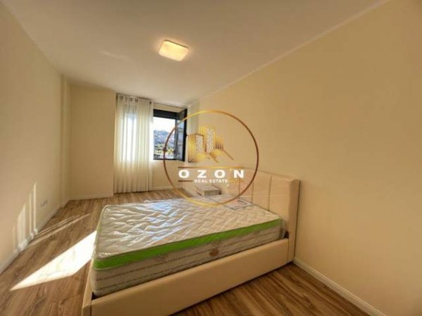 Tirane, jepet me qera apartament 2+1 Kati 2, 133 m² 900 Euro (LIQENI I THATE)
