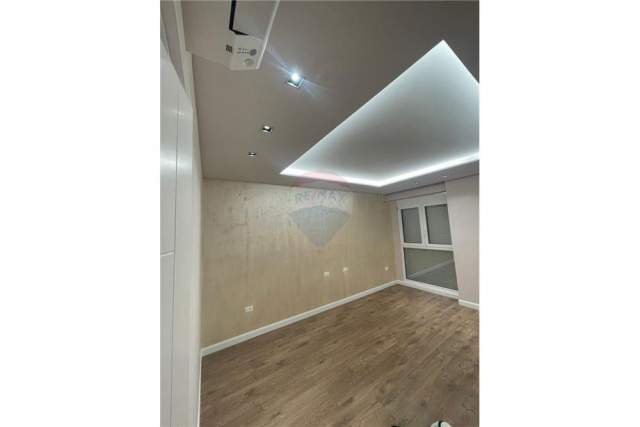 Tirane, jepet me qera apartament 2+1+A+BLK Kati 3, 120 m² 600 Euro (Rruga Ndre Mjeda)