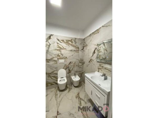 jepet me qera 650 Euro
