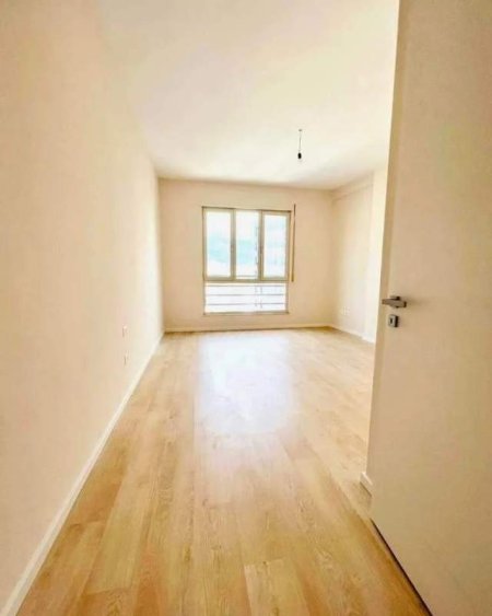 Tirane, shitet apartament 2+1+A+BLK 107 m² 154.500 Euro (Rruga Karl Gega, ish Stacioni Trenit)