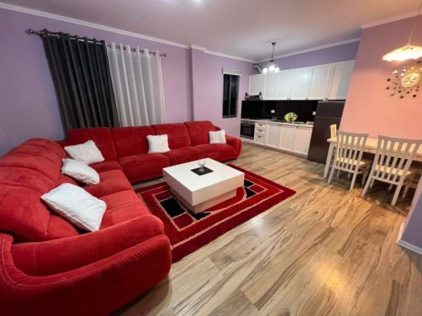 Tirane, jepet me qera apartament 2+1+BLK Kati 5, 120 m² 400 Euro (Don Bosko)