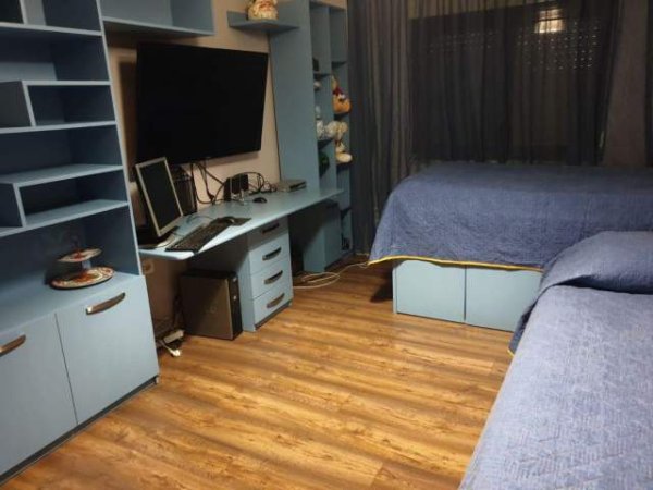 Tirane, jepet me qera Vile 2+1 Kati 1, 120 m² 1.200 Euro (Prane Gardes)