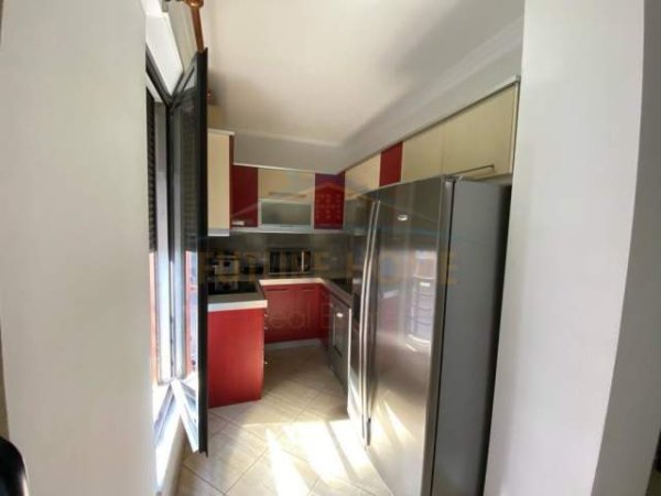 Tirane, shitet apartament 3+1+BLK Kati 3, 155.000 Euro (Don Bosko, Tirane)