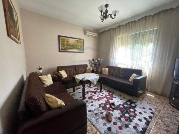 Tirane, shitet Vile 6+1+A+BLK Kati 1, 684 m² 615.510 Euro (SELITE)