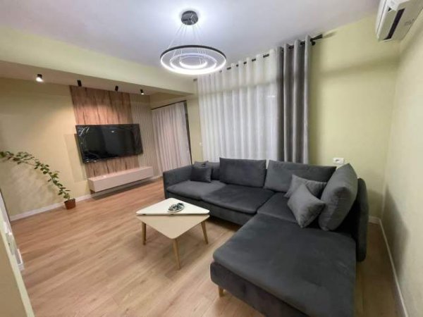 Tirane, shitet apartament 2+1 Kati 3, 85 m² 13.500 Euro (Brryli)