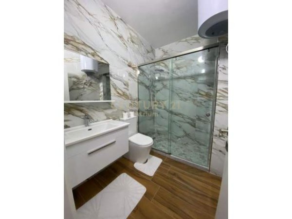 Tirane, jepet me qera apartament 2+1+BLK Kati 5, 100 m² 650