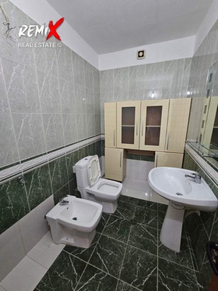 Durres, jepet me qera apartament 3+1+A+BLK Kati 9, 138 m² 350 Euro