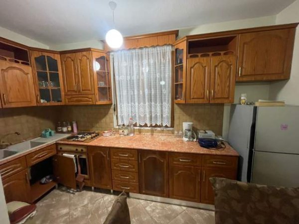 Tirane, jepet me qera Vile 2+1+A+BLK Kati 2, 100 m² 550 Euro (Kodra e Diellit)