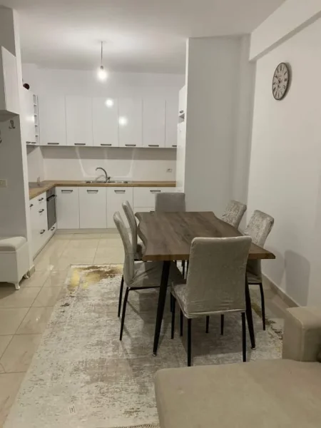 Tirane, jepet me qera apartament 2+1+BLK Kati 7, 88 m² 45.000 Leke (ASTIR)