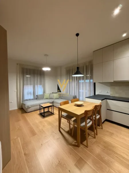 Tirane, jepet me qera apartament 2+1+Ballkon Kati 3, 95 m² 1.300 € (RRUGA E KOSOVAREVE)