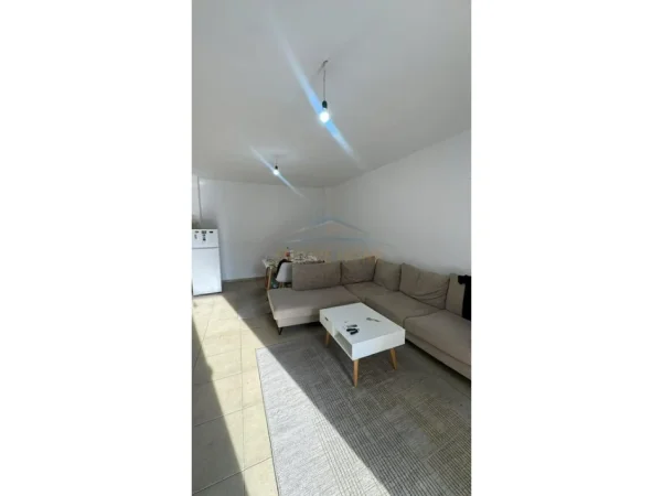 Tirane, shitet apartament 1+1 Kati 6, 69 m² 107.000 € (Unaza e Re)