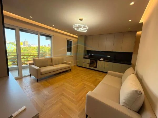 Tirane, jepet me qera apartament 1+1 , 75 m² 650 € (Kompleksi E-88, Rruga Dritan Hoxha)