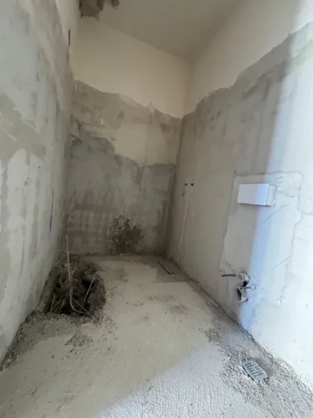 Tirane, shitet apartament 2+1+Aneks+Ballkon Kati 3, 108 m² 166.222 € (Fusha Aviacionit)