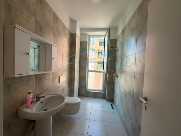 Tirane, jepet me qera apartament 2+1 Kati 2, 122 m² 750 € (Residenca "Avid", Bulevardi i Ri)