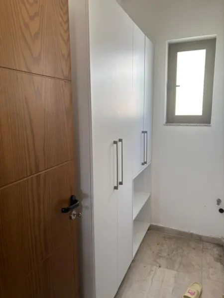 Tirane, jepet me qera apartament 2+1 Kati 3, 100 m² 400 € (Qyteti Studenti)
