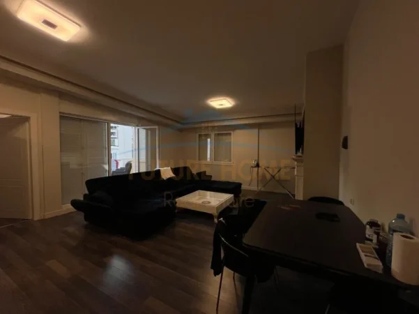 Tirane, shitet apartament 3+1 Kati 7, 172 m² 6.922.268.458 € (Liqeni i Thate)
