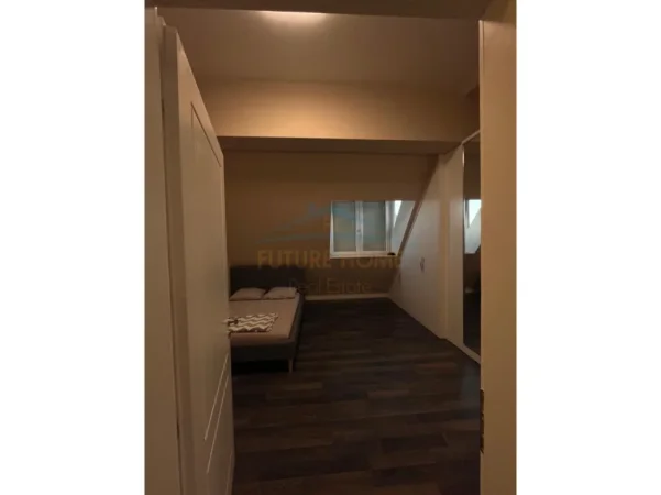 Tirane, shitet apartament 3+1 Kati 7, 172 m² 6.922.268.458 € (Liqeni i Thate)