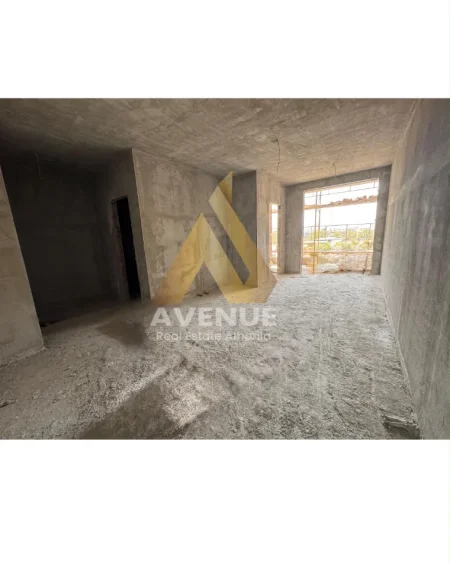 Tirane, shitet apartament 1+1+Ballkon Kati 6, 64 m² 47.200 € (Bulevardi Nene Tereza) Kamez