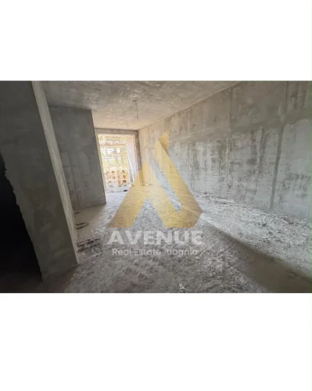 Tirane, shitet apartament 1+1+Ballkon Kati 6, 64 m² 47.200 € (Bulevardi Nene Tereza) Kamez