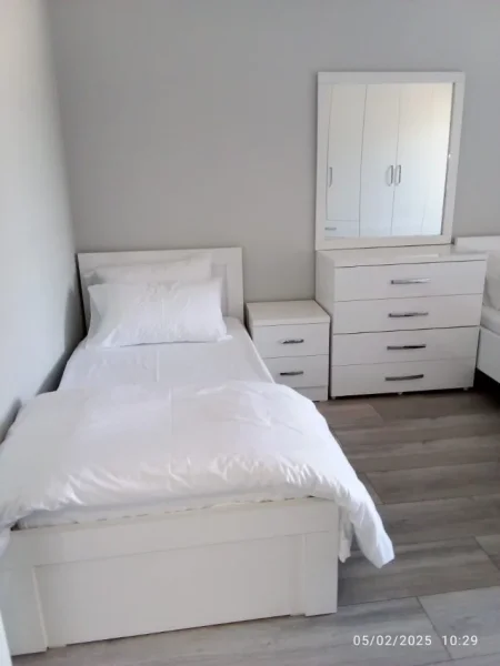 Tirane, jepet me qera apartament 2+1 Kati 4, 105 m² 800 € (21 Dhjetori)