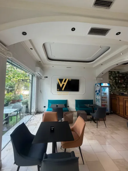 Tirane, shitet dyqan Kati 0, 76 m² 160.000 € (DON BOSKO)