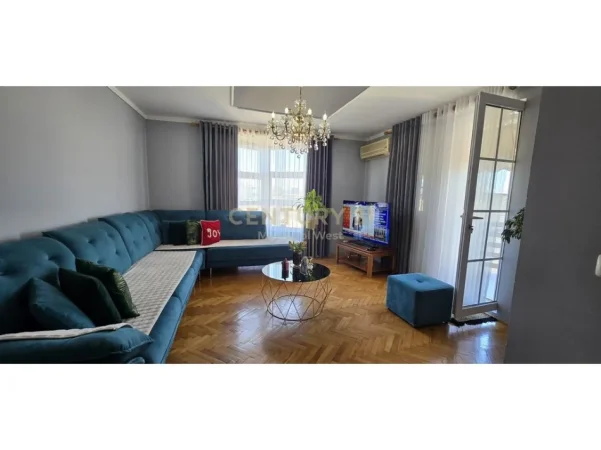 Tirane, shes apartament 2+1 Kati 5, 92 m² 189.000 € (Rruga e Dibres)