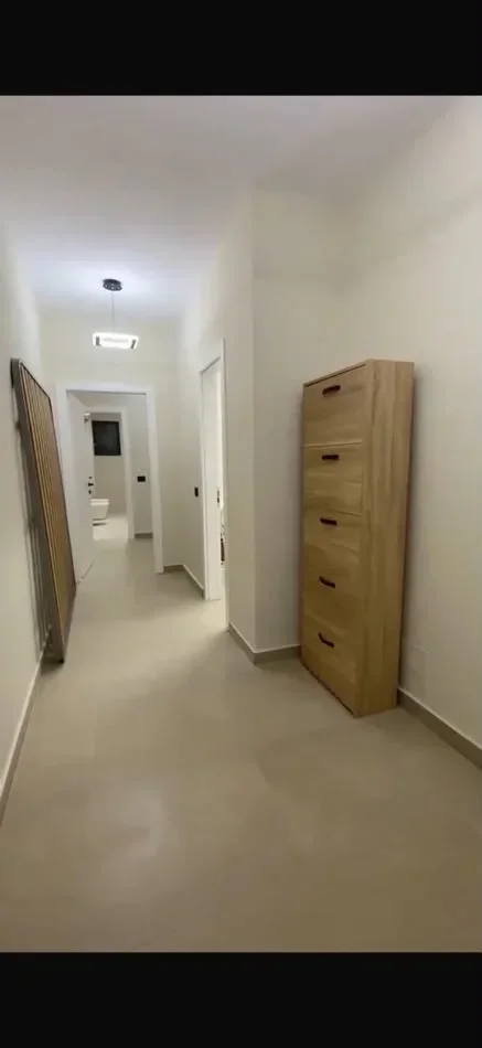 Tirane, jepet me qera apartament 2+1 Kati 3, 100 m² 700 € (KODRA E DIELLIT)