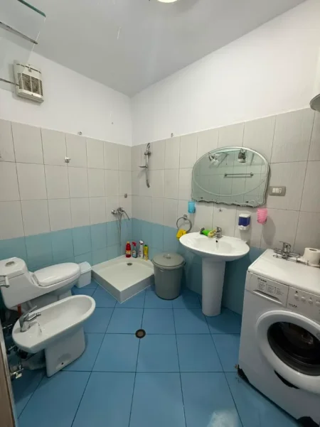 🏡 Jepet me Qera Apartament 2+1 ne Astir tek Rrethi i Wellit,  500 mije lekee