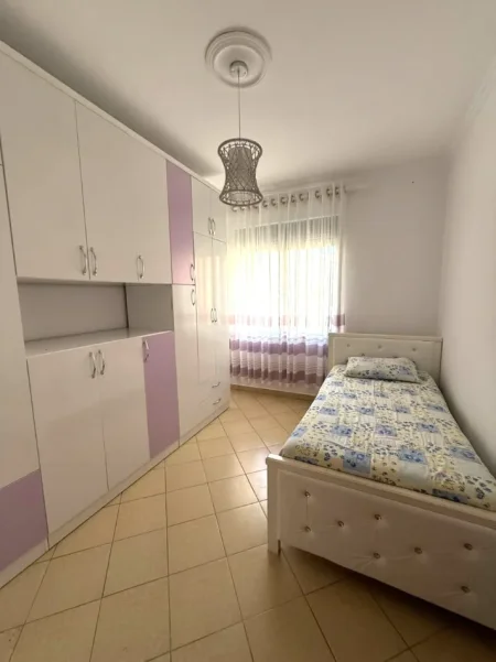 🏡 Jepet me Qera Apartament 2+1 ne Astir tek Rrethi i Wellit,  500 mije lekee