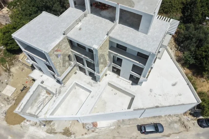 shitet apartament 2+1 , 117 m² 163.990 € (Radhime, Vlore)