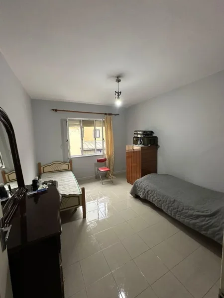 Tirane, jepet me qera apartament 2+1 Kati 4, 80 m² 550 € (Bulevardi Zogu i Parë)