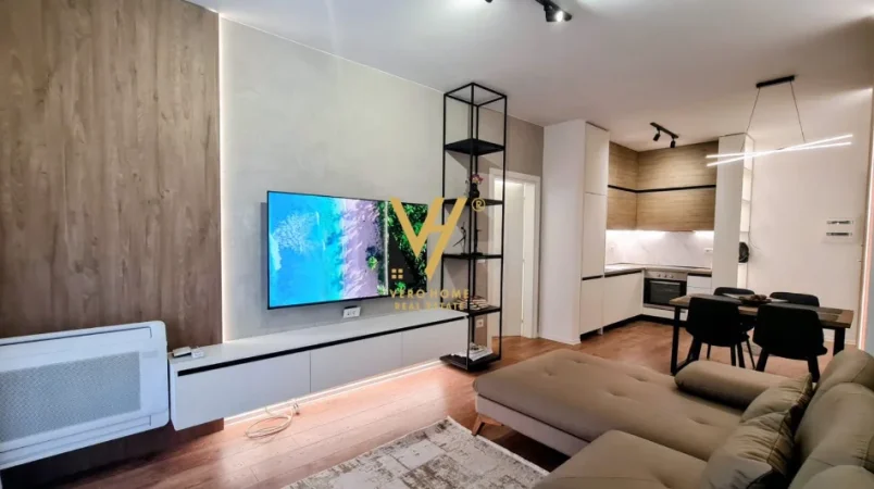 Tirane, jepet me qera apartament 1+1+Ballkon Kati 9, 74 m² 850 € (RRUGA E KAVAJES)