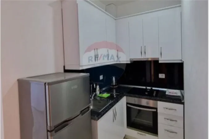 Vlore - Lungomare, shitet apartament 2+1 Kati 0, 150 m² 199.000 € (Rruga Azem Sulo, Uji i Ftohte, Vlore)