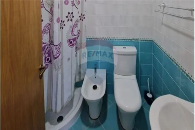 Vlore - Lungomare, shitet apartament 2+1 Kati 0, 150 m² 199.000 € (Rruga Azem Sulo, Uji i Ftohte, Vlore)