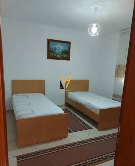 Tirane, jepet me qera apartament 2+1+Ballkon Kati 1, 100 m² 520 € (STACIONI I TRENIT)