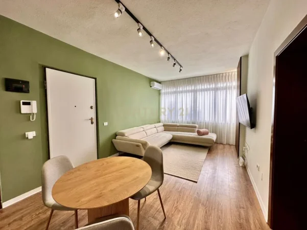 Tirane, shitet apartament 2+1 Kati 2, 73 m² 220.000 €
