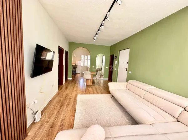 Tirane, shitet apartament 2+1 Kati 2, 73 m² 220.000 €