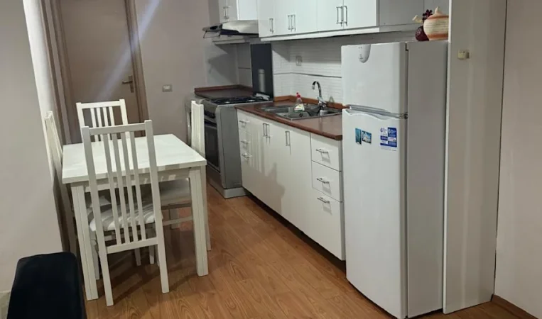 Tirane, jepet me qera apartament 1+1 Kati 6, 70 m² 600 € 