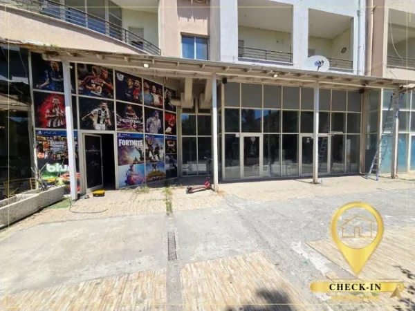 Tirane, shitet ambjent biznesi Kati 0, 222 m² 666.000 € (Rruga Eshref Frasheri)