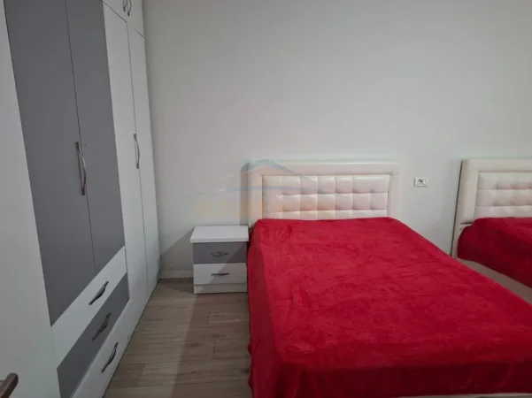 Tirane, jepet me qera apartament 2+1 Kati 5, 76 m² 650 € (Ura e Tabakeve)