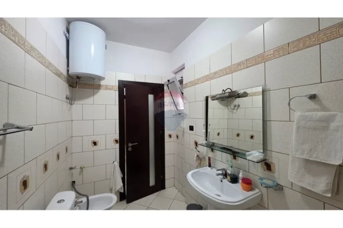 Vlore, shitet apartament 3+1 Kati 7, 131 m² 185.000 € (Rruga Gjergj Araniti, Vlore)