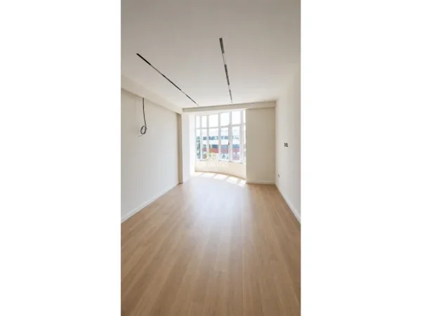 Tirane, shitet apartament 1+1+Ballkon Kati 8, 70 m² 120.000 € (Astir)