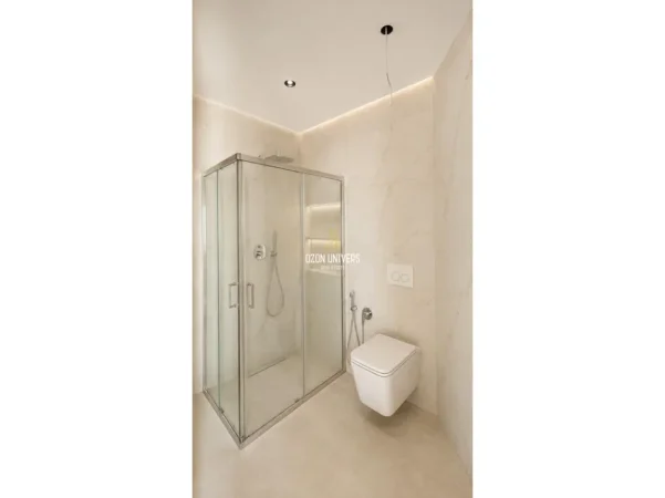 Tirane, shitet apartament 1+1+Ballkon Kati 8, 70 m² 120.000 € (Astir)