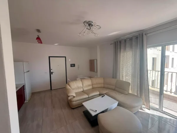 Tirane, jepet me qera apartament 1+1 Kati 2, 70 m² 640 € (Zogu i Zi)