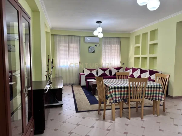 Tirane, jepet me qera apartament 1+1 Kati 2, 64 m² 590 €