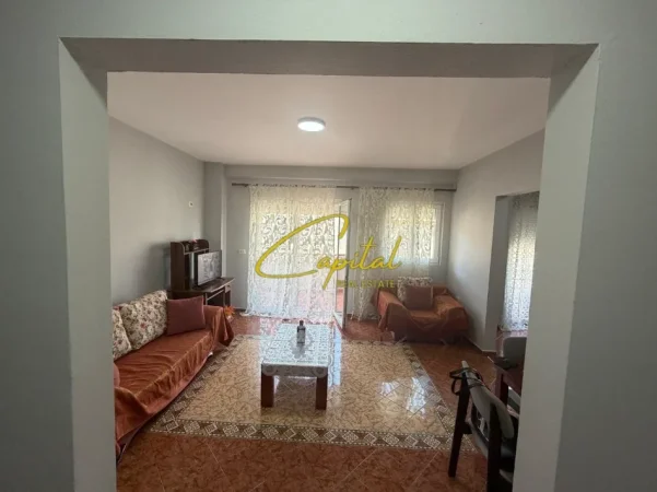 Tirane, jepet me qera apartament 1+1 Kati 3, 76 m² 450 € (KOMUNA E PARISIT)
