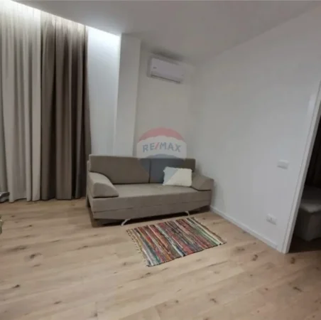 Vlore, shitet Vile ne plazh Vile 3 Katshe , 375 m² 470.000 € (Rruga Andrea Varfi, Plazh I Vjeter, Vlore)