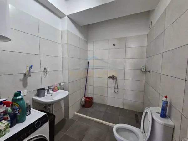 Tirane, shes apartament 2+1+Ballkon Kati 7, 97 m² 170.000 € 