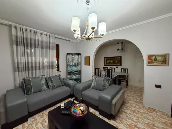 Tirane, shitet apartament 2+1 Kati 2, 132 m² 203.000 € (21 Dhjetori)
